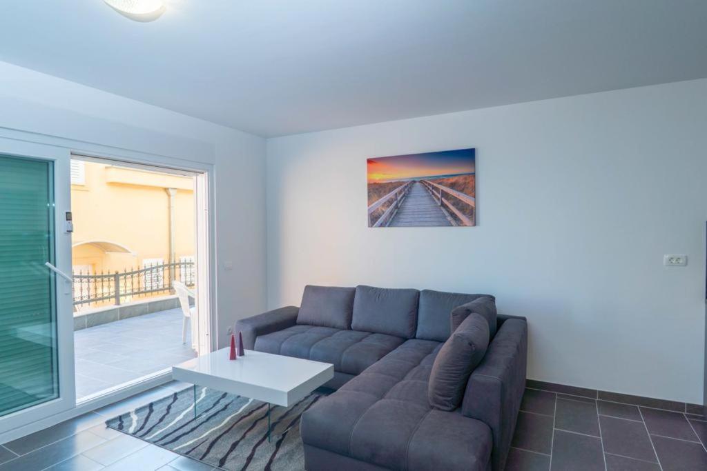 Villa Cologne Baška Voda Zewnętrze zdjęcie